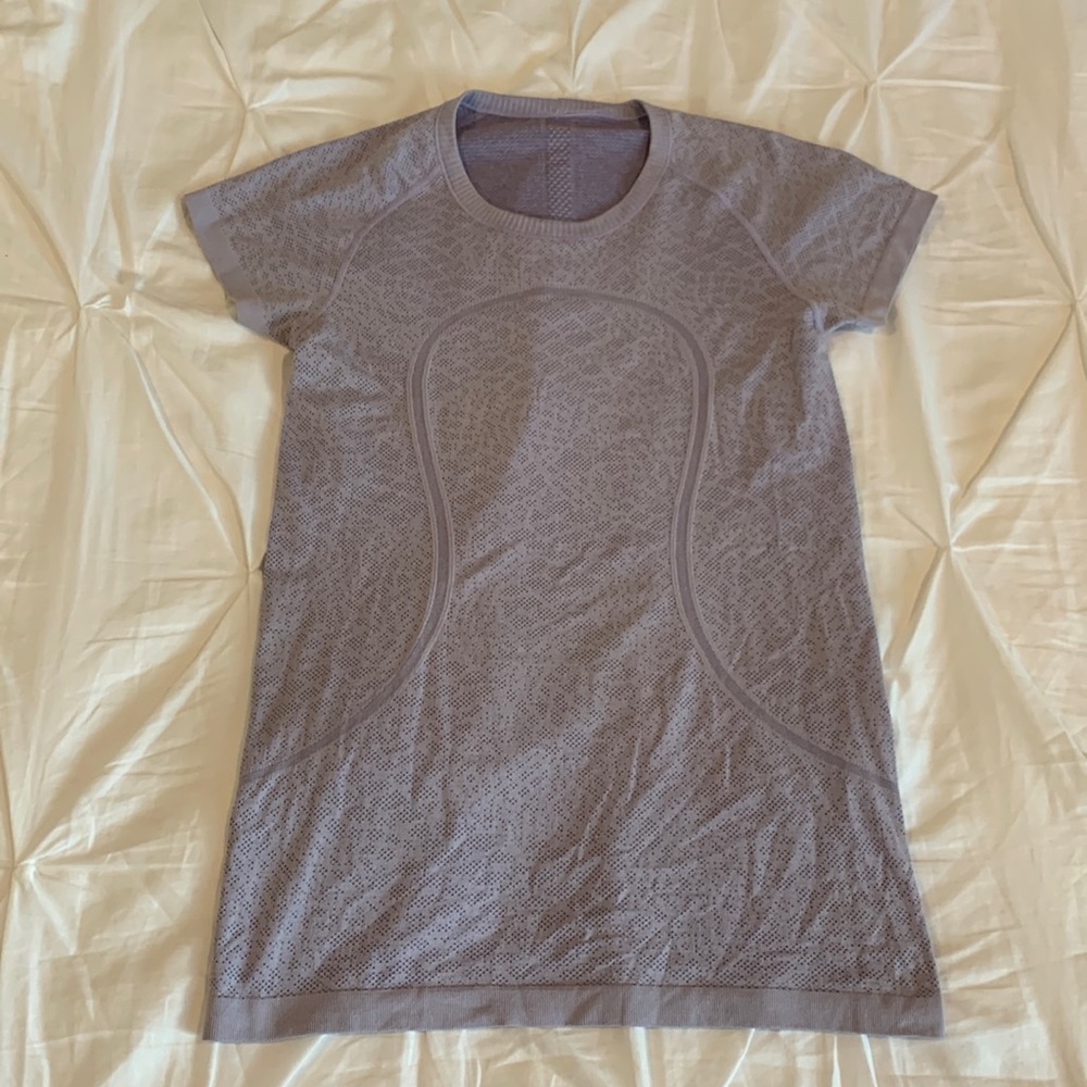 Lululemon women’s shirt size 10